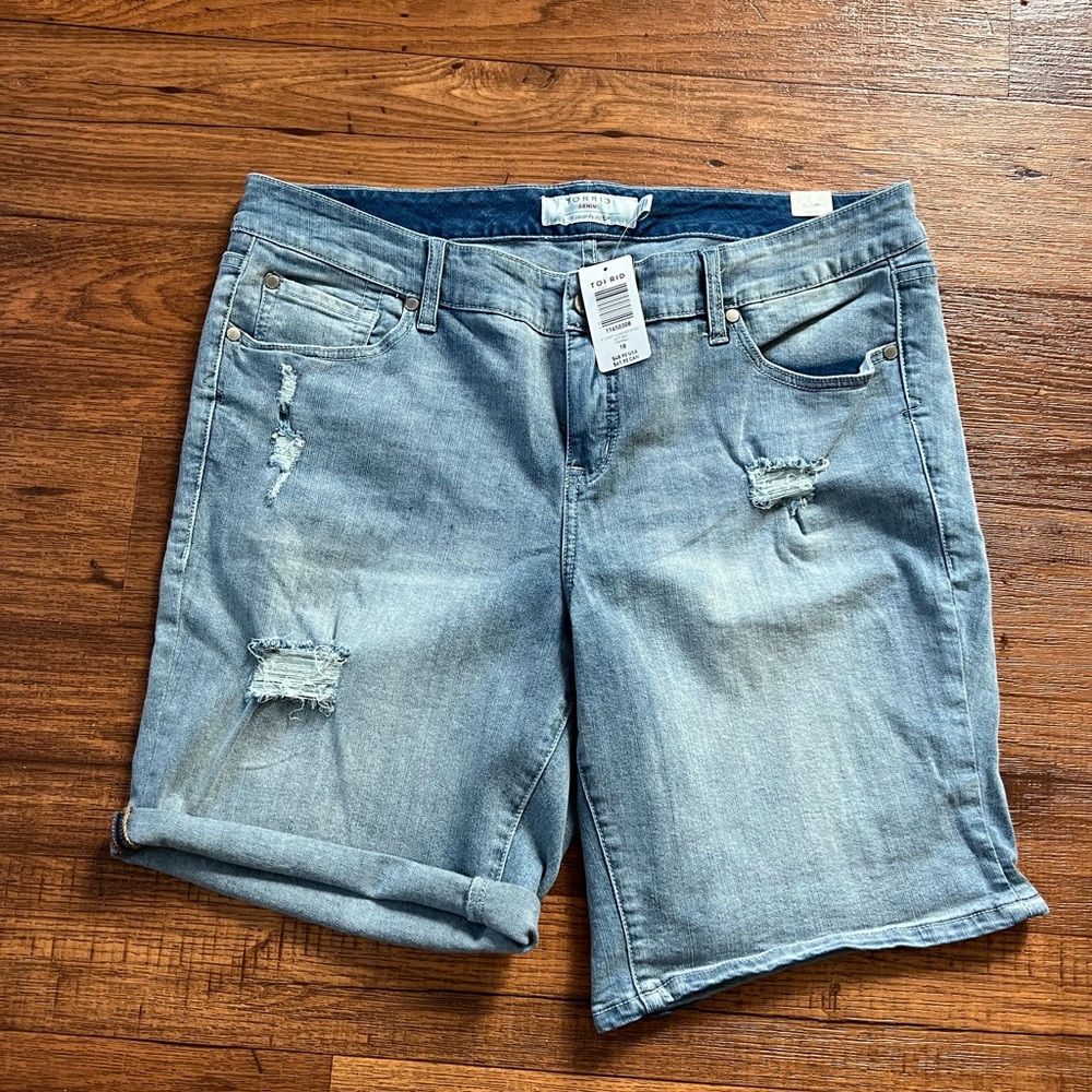 Torrid Bermuda ripped jean shorts